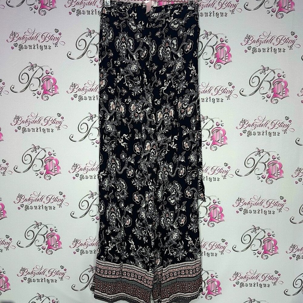 Forever 21 pants flare flowy flower floral black white pink boho hippie